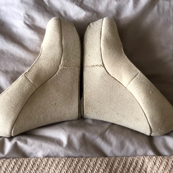 Black and Beige Payless wedges - Picture 2 of 3